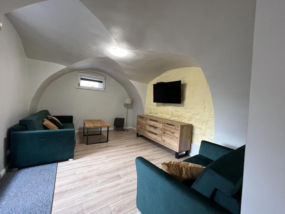 Apartament Kosciuszki 52 Kudowa Zdroj Luaran gambar