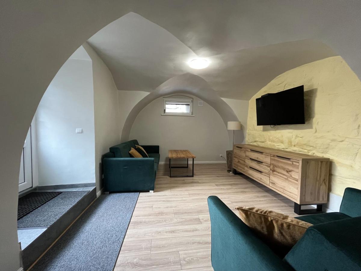 Apartament Kosciuszki 52 Kudowa Zdroj Luaran gambar
